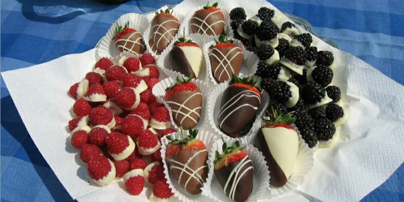 Chocolate Dipped Summer Fruits